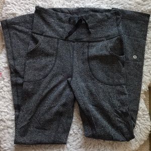 Straight lululemon leggings